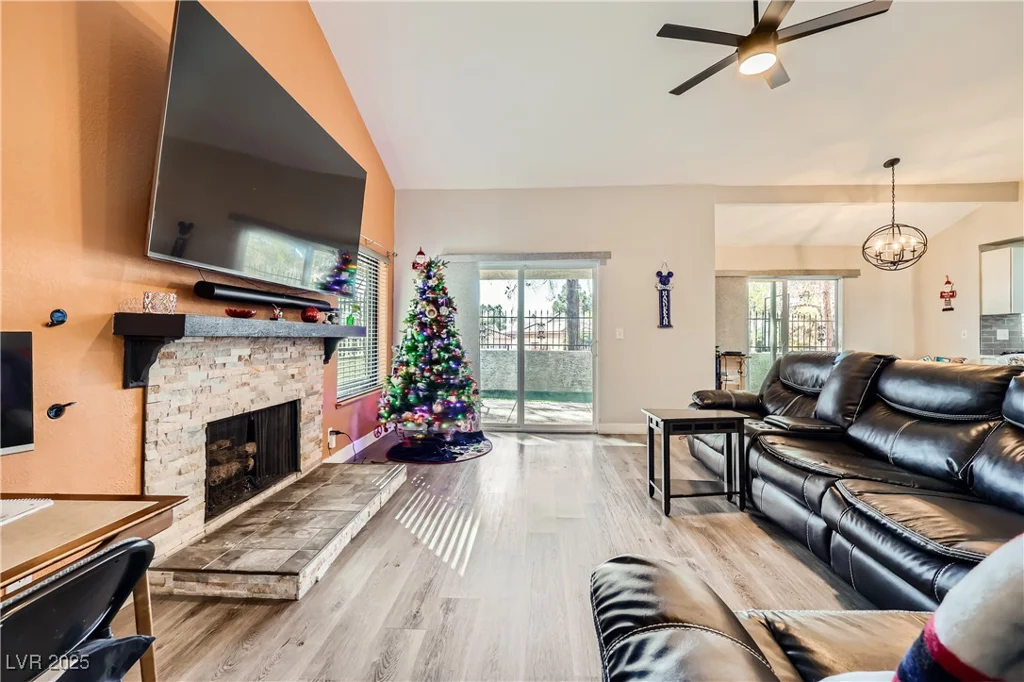 2504 Balintore, Henderson, NV 89014