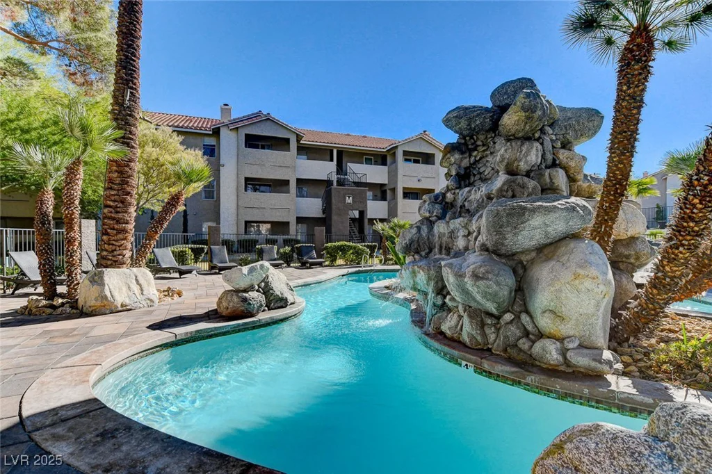 4200 Valley View, Las Vegas, NV 89103