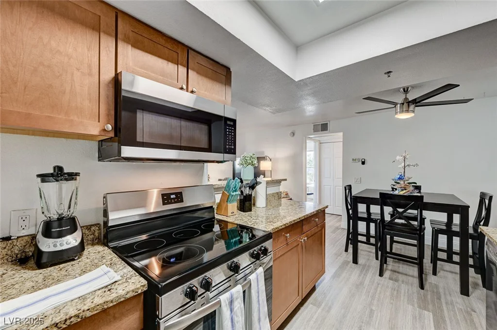 4200 Valley View, Las Vegas, NV 89103