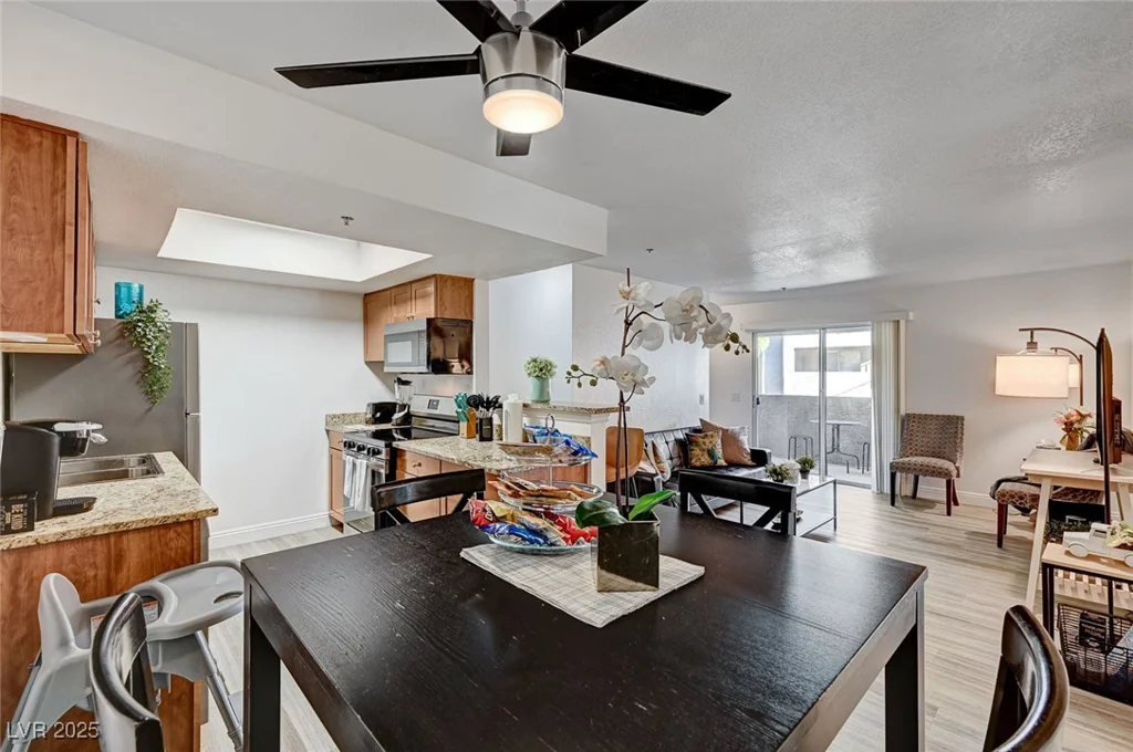 4200 Valley View, Las Vegas, NV 89103