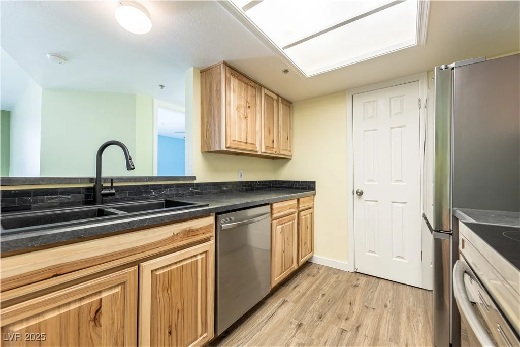 3550 Bay Sands, Laughlin, NV 89029