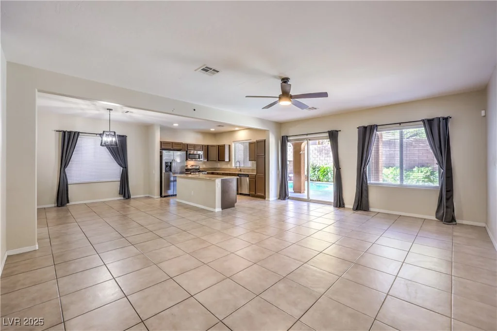 10179 Lucca Bluff, Las Vegas, NV 89178