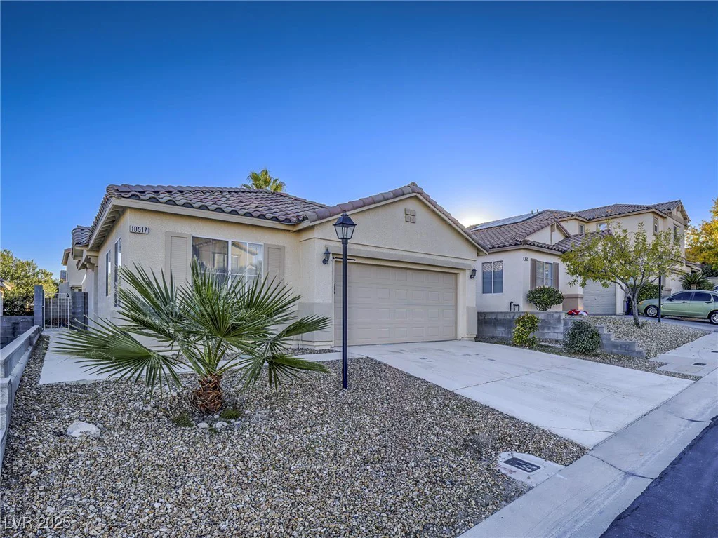 10517 Morning Drop, Las Vegas, NV 89129