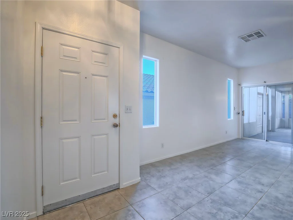 10517 Morning Drop, Las Vegas, NV 89129