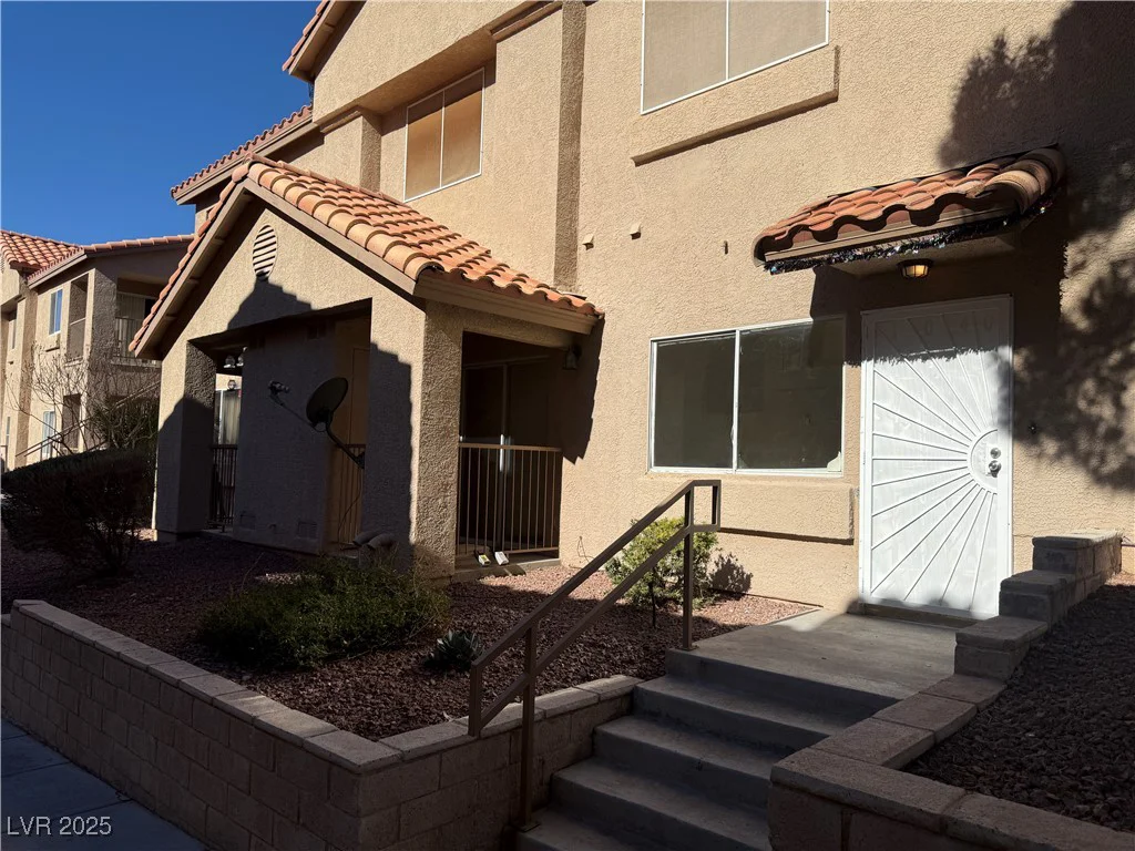 2110 Los Feliz, Las Vegas, NV 89156