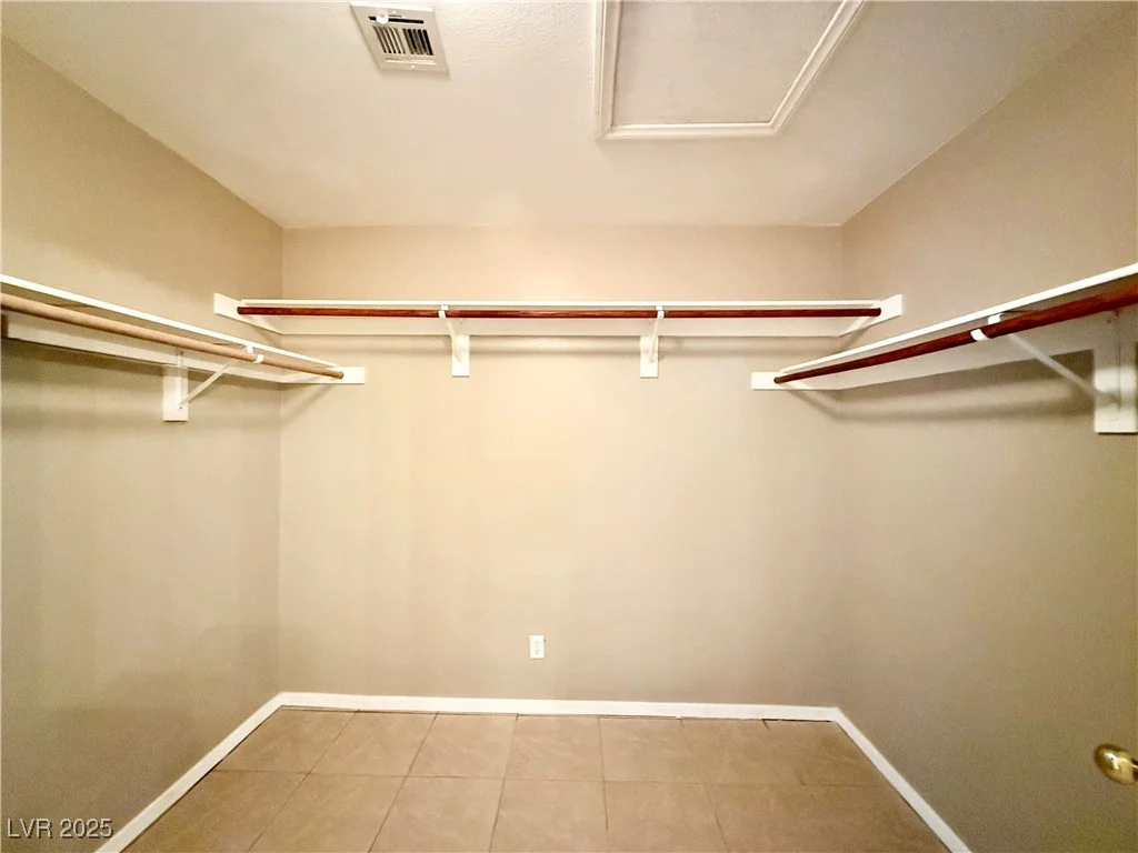 5613 Partridge Bluff, Las Vegas, NV 89130