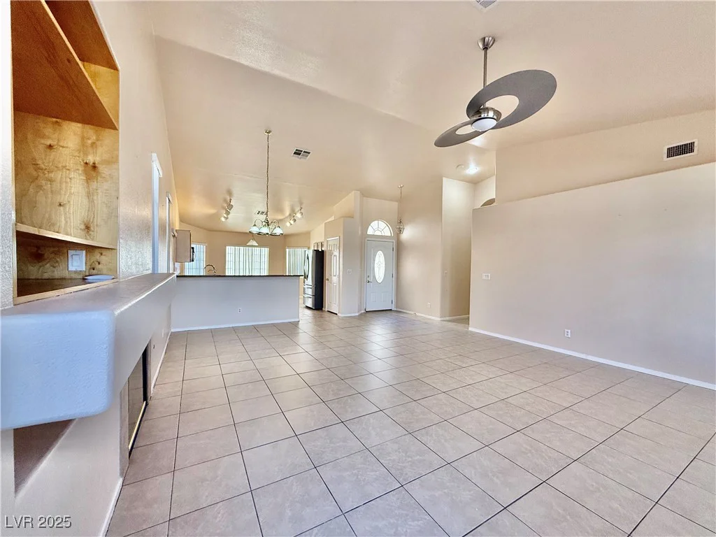 5613 Partridge Bluff, Las Vegas, NV 89130