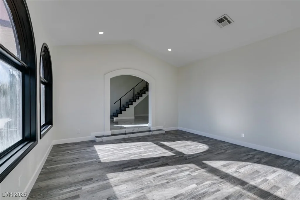 7040 OBANNON, Las Vegas, NV 89117