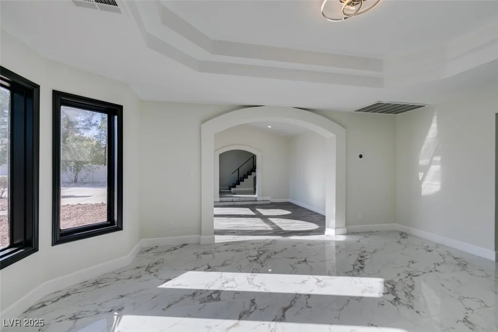7040 OBANNON, Las Vegas, NV 89117