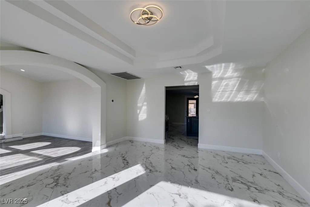 7040 OBANNON, Las Vegas, NV 89117