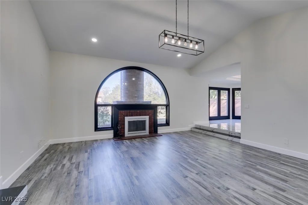 7040 OBANNON, Las Vegas, NV 89117