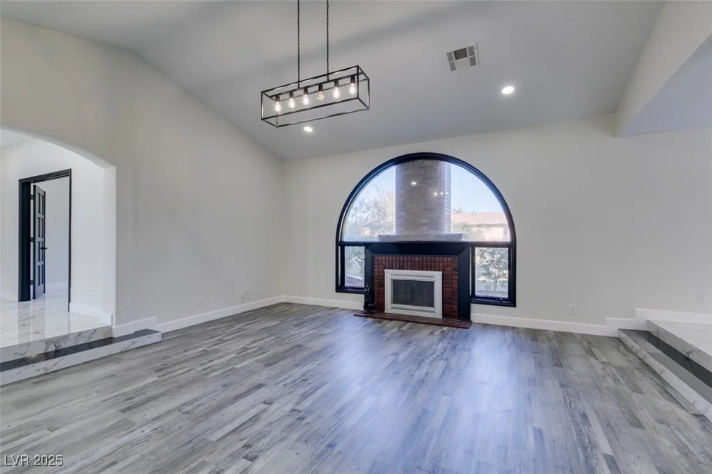 7040 OBANNON, Las Vegas, NV 89117