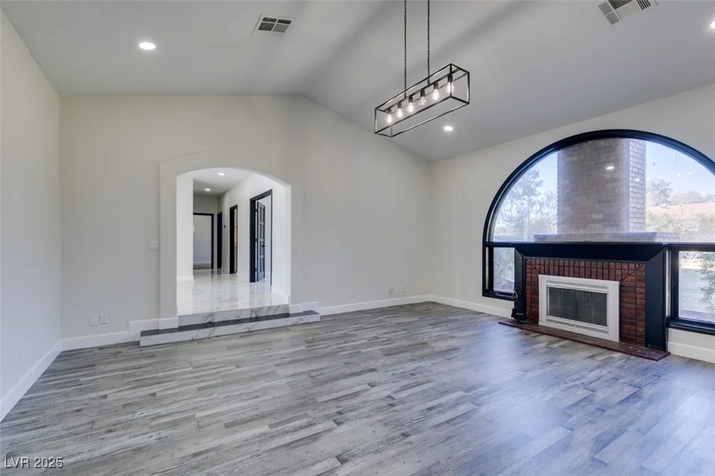 7040 OBANNON, Las Vegas, NV 89117