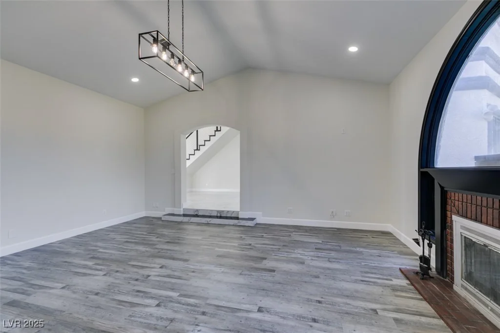 7040 OBANNON, Las Vegas, NV 89117