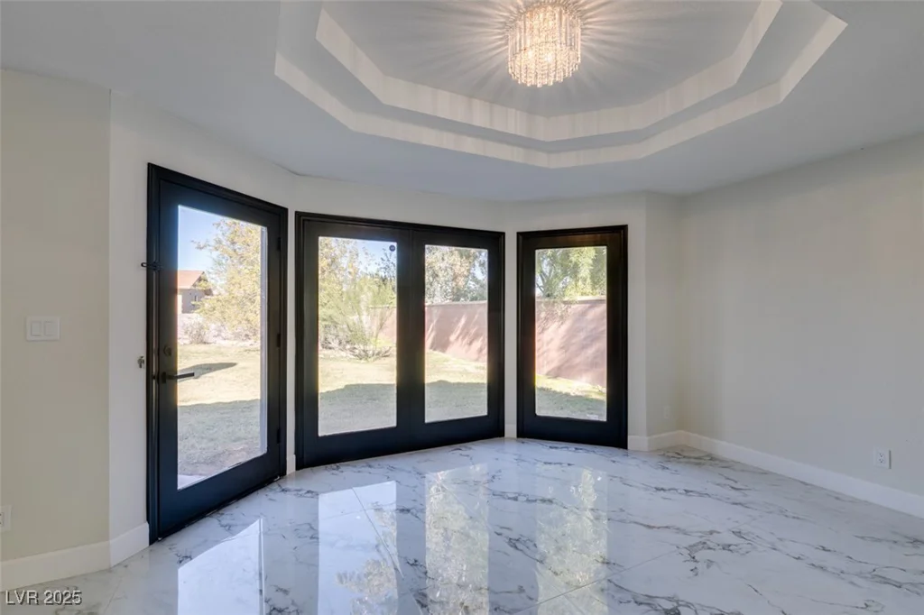 7040 OBANNON, Las Vegas, NV 89117