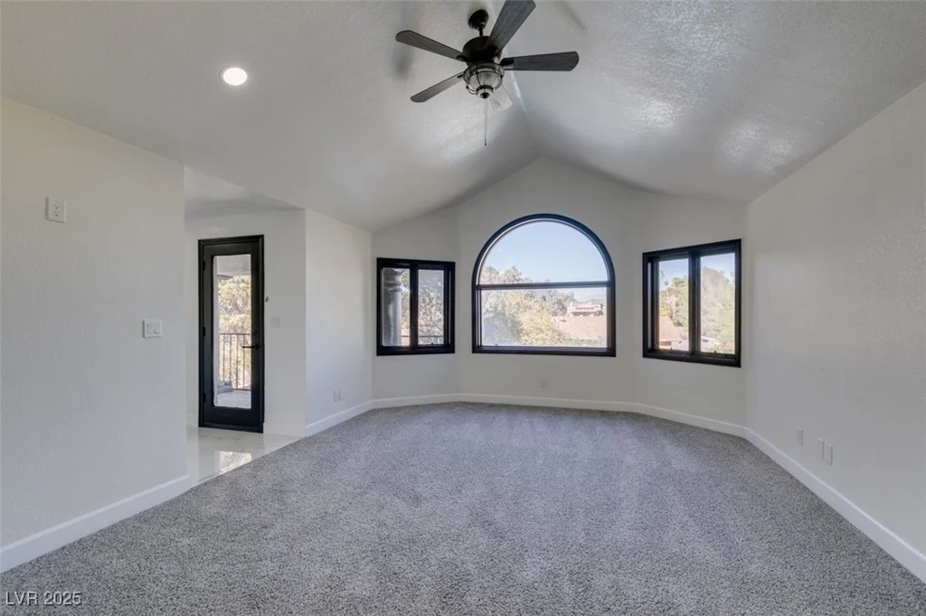 7040 OBANNON, Las Vegas, NV 89117