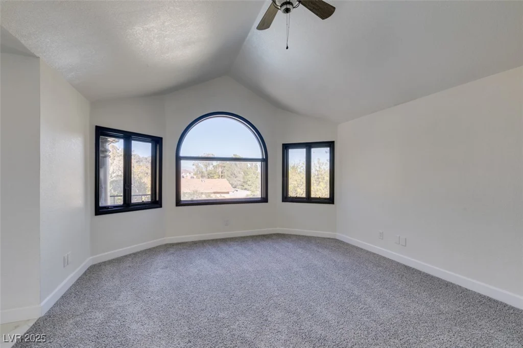 7040 OBANNON, Las Vegas, NV 89117
