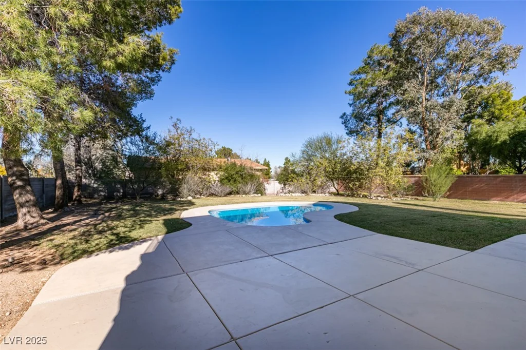 7040 OBANNON, Las Vegas, NV 89117