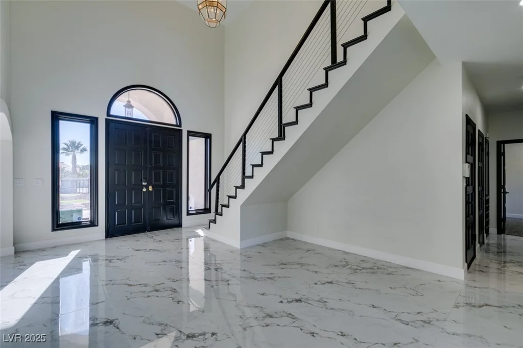 7040 OBANNON, Las Vegas, NV 89117