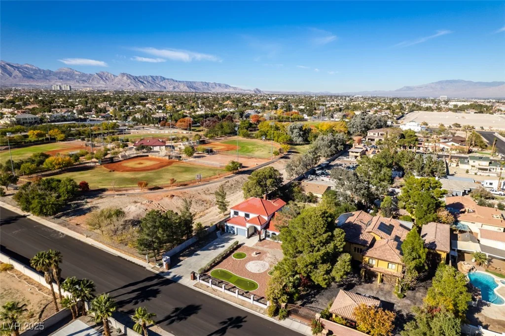 7040 OBANNON, Las Vegas, NV 89117