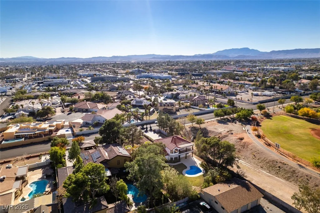 7040 OBANNON, Las Vegas, NV 89117