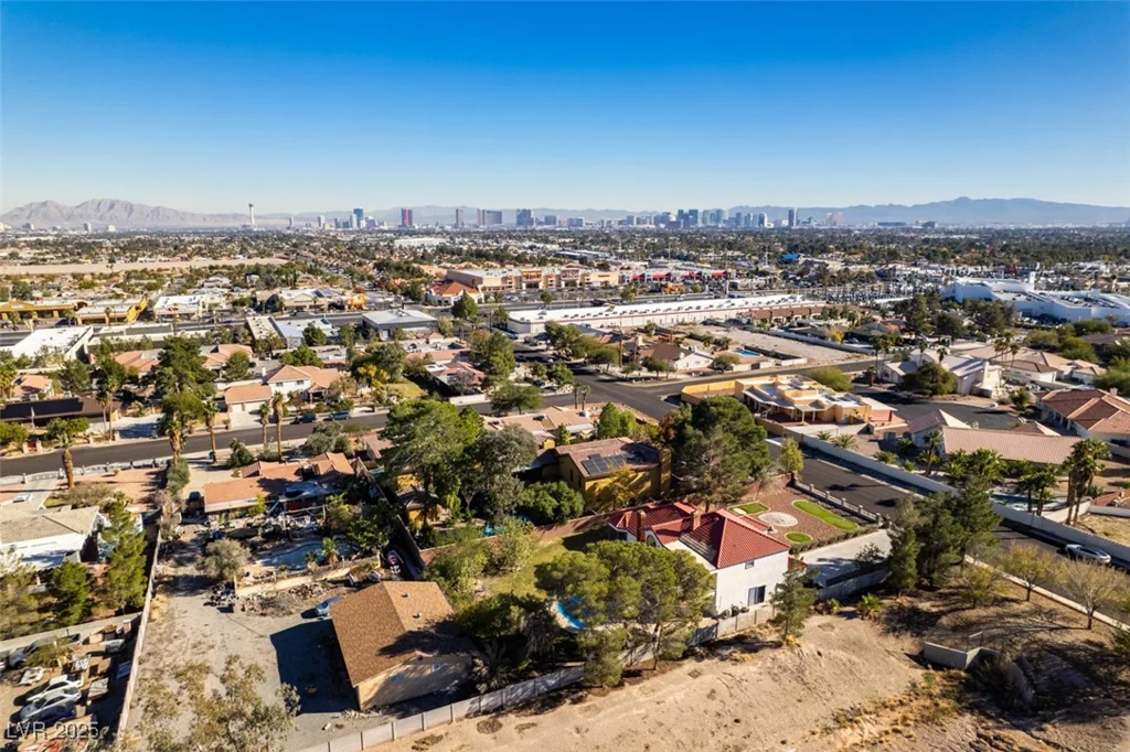 7040 OBANNON, Las Vegas, NV 89117