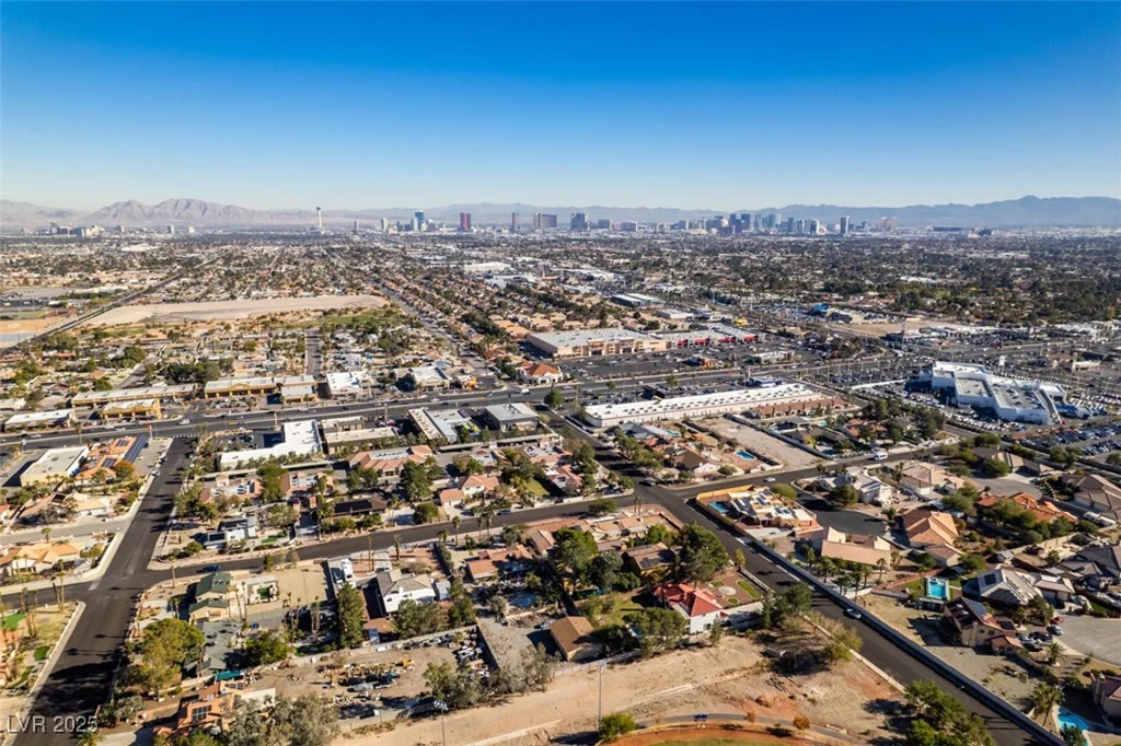 7040 OBANNON, Las Vegas, NV 89117