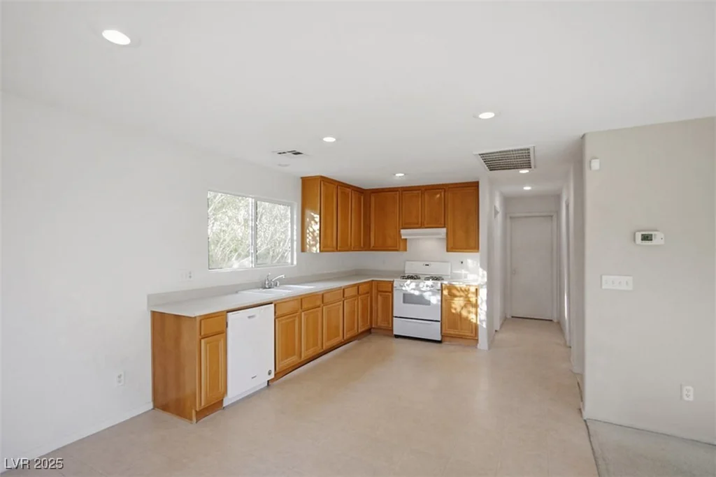 5877 Capsicum, Las Vegas, NV 89118