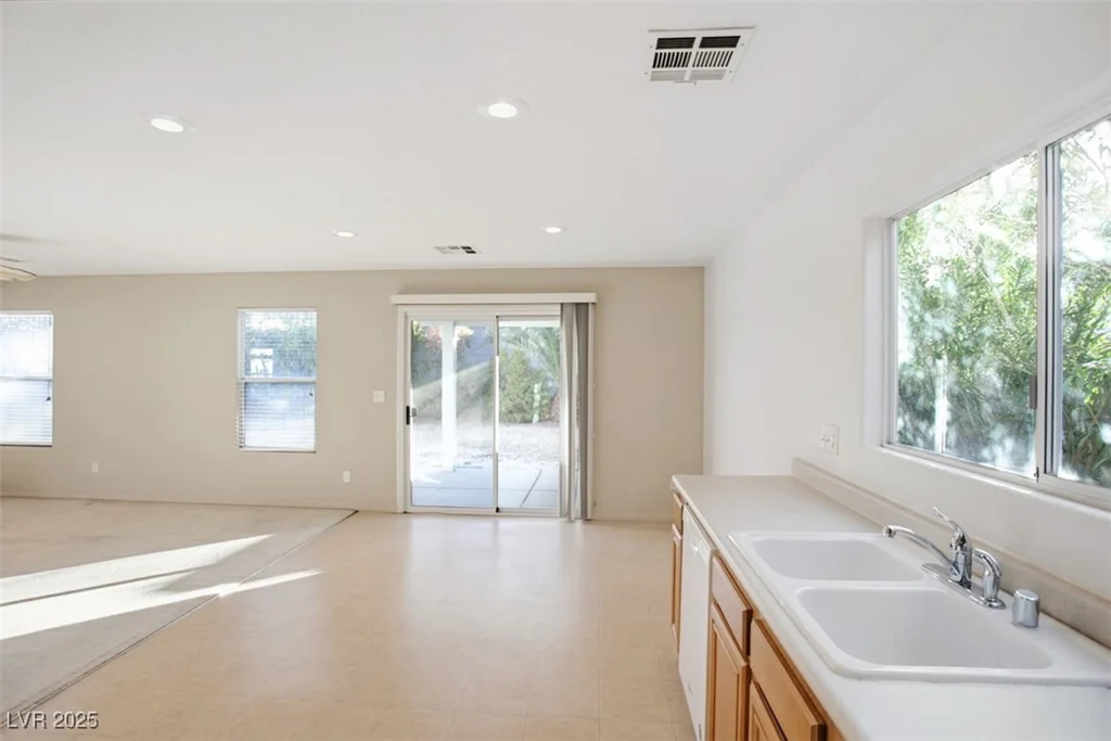 5877 Capsicum, Las Vegas, NV 89118
