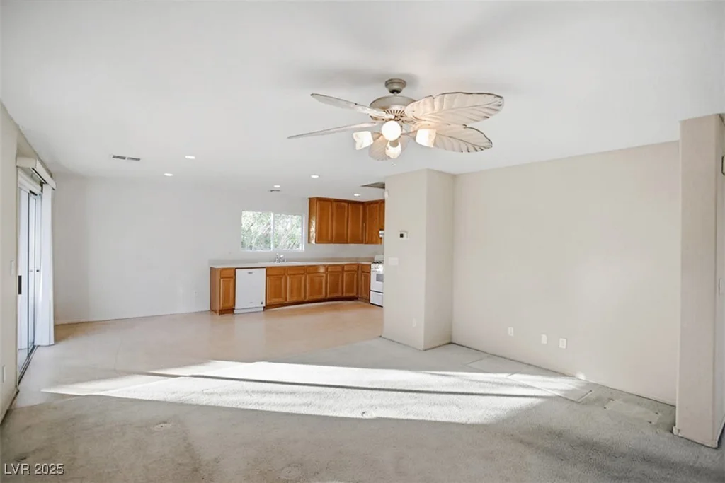 5877 Capsicum, Las Vegas, NV 89118
