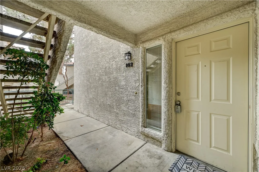3041 Casey, Las Vegas, NV 89120