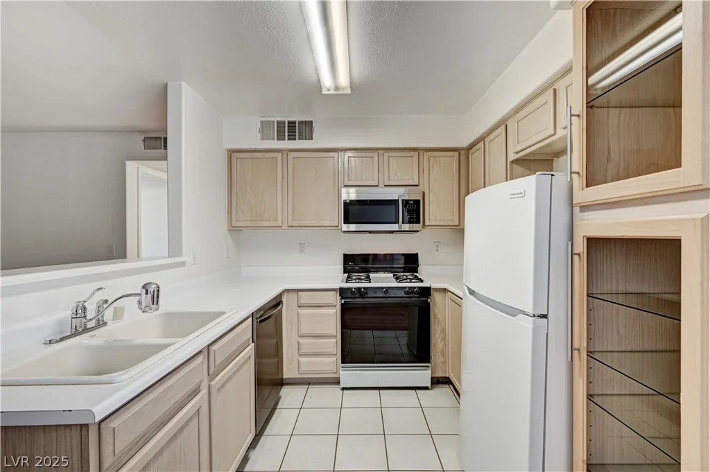 3041 Casey, Las Vegas, NV 89120