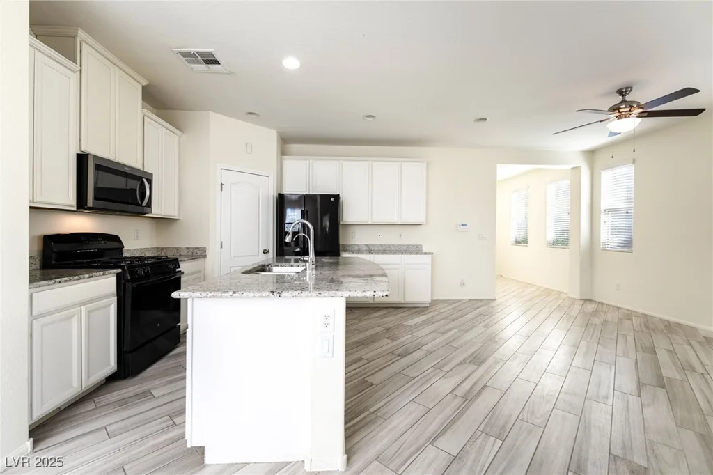 7616 Eastham Bay, Las Vegas, NV 89179