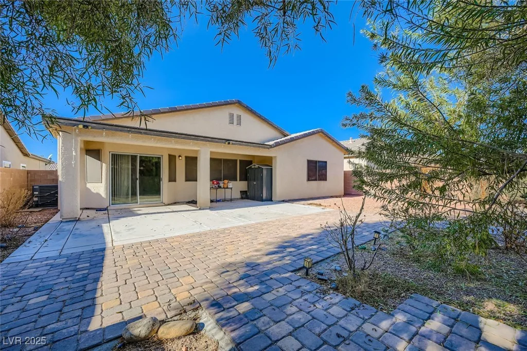 6016 Star Point, North Las Vegas, NV 89081