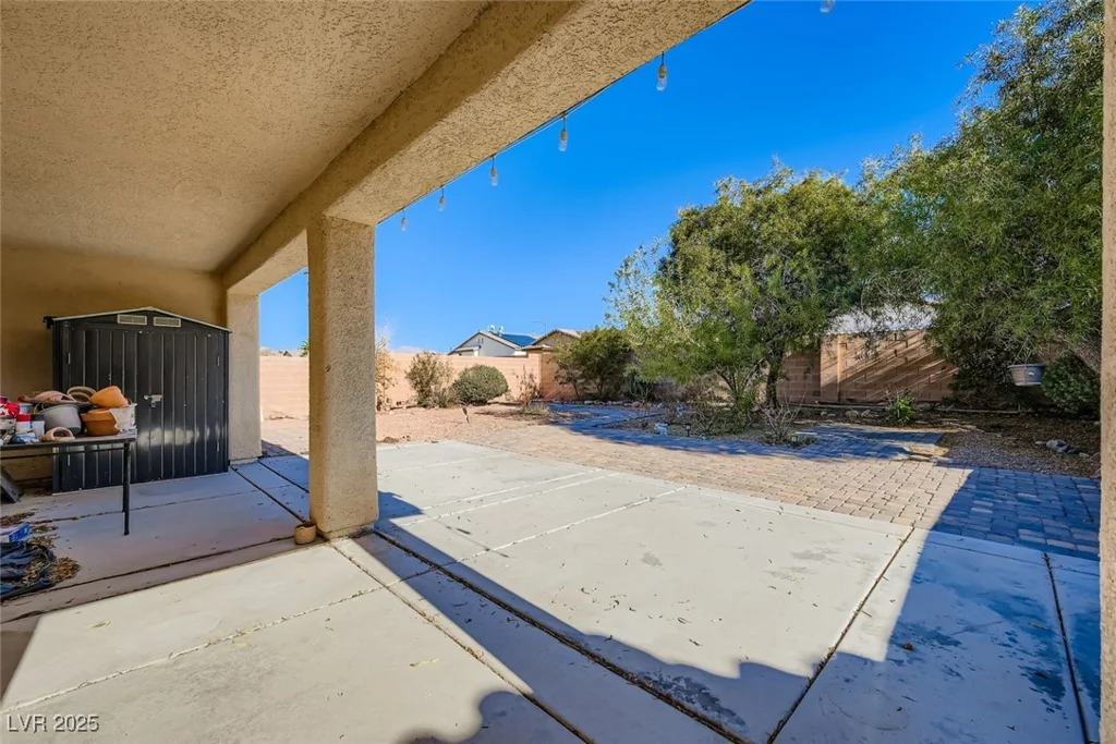 6016 Star Point, North Las Vegas, NV 89081
