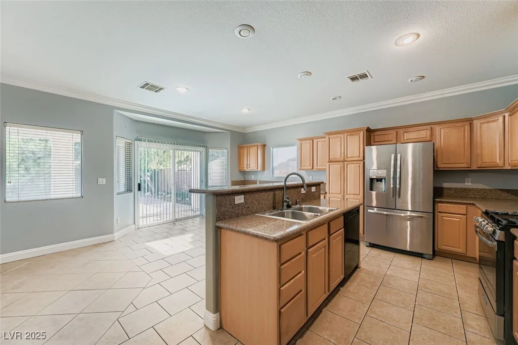 6016 Star Point, North Las Vegas, NV 89081