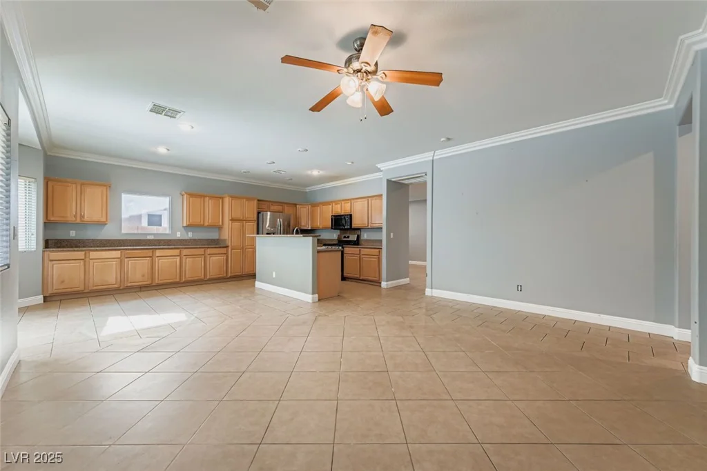 6016 Star Point, North Las Vegas, NV 89081