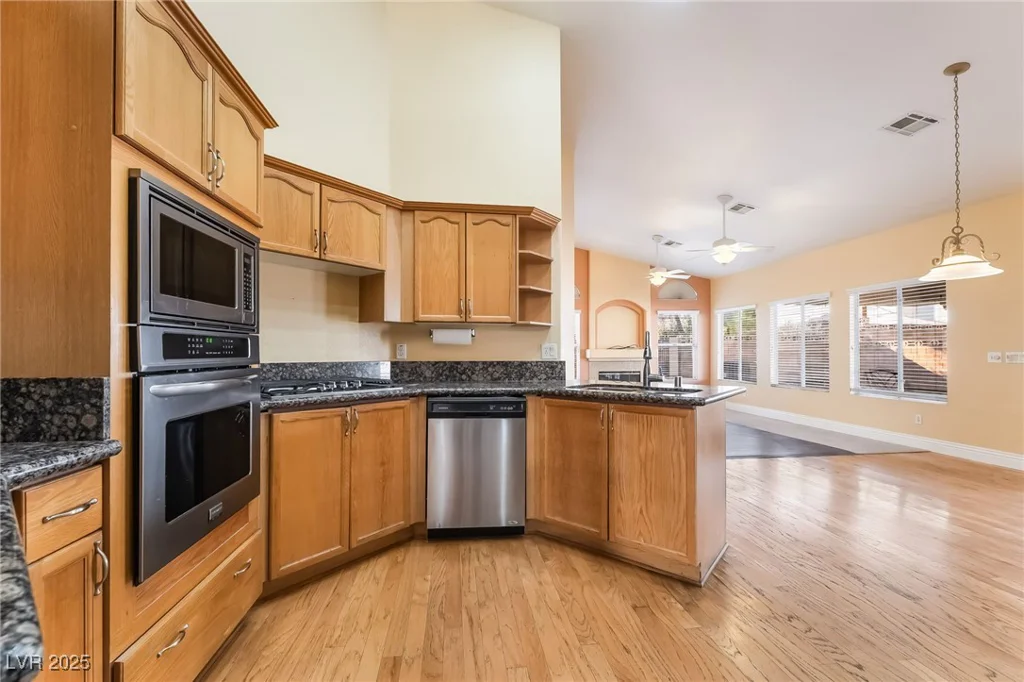 7483 Forestdale, Las Vegas, NV 89120