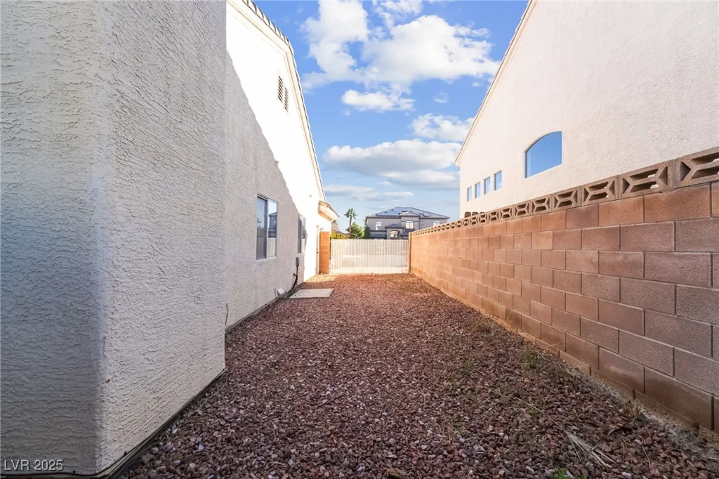 7483 Forestdale, Las Vegas, NV 89120
