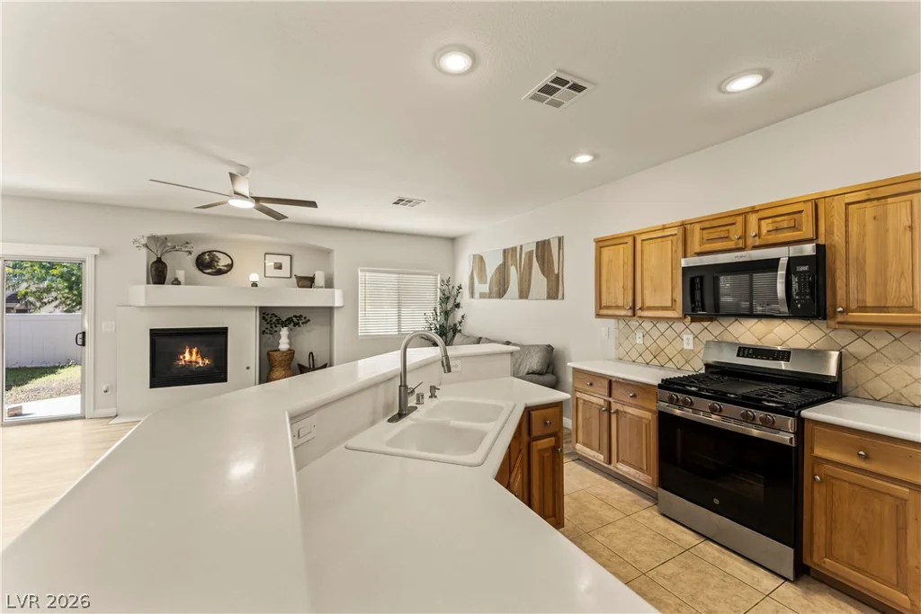 1099 Sheer Paradise, Henderson, NV 89002