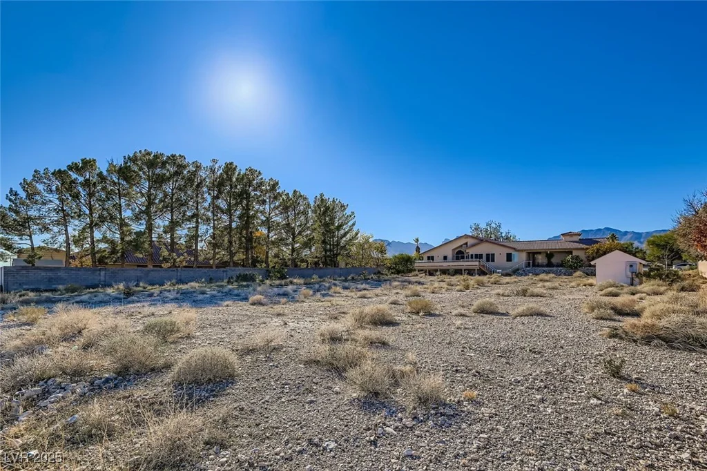 6140 Grand Canyon, Las Vegas, NV 89149