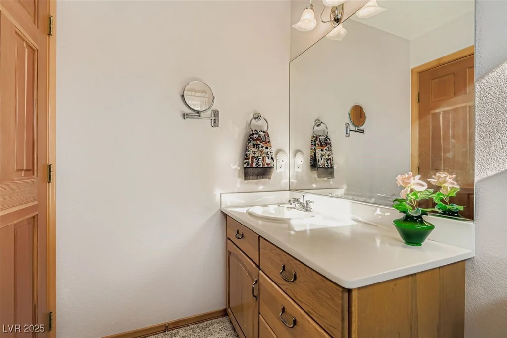 6140 Grand Canyon, Las Vegas, NV 89149