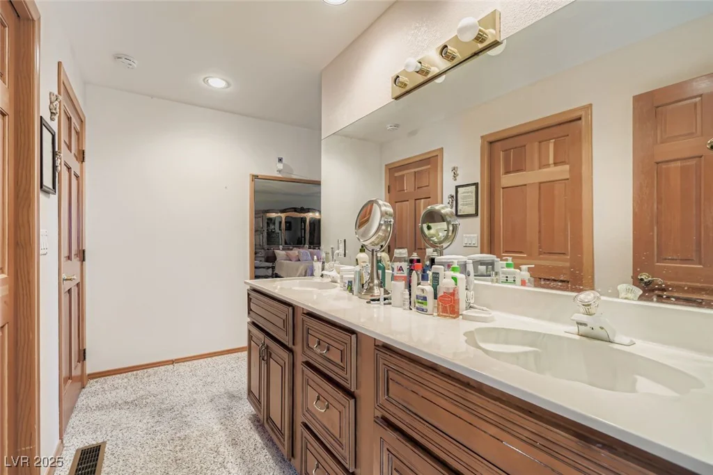 6140 Grand Canyon, Las Vegas, NV 89149