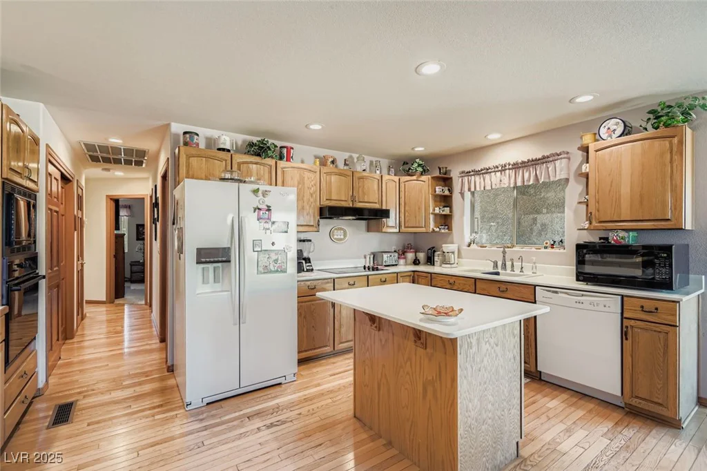 6140 Grand Canyon, Las Vegas, NV 89149