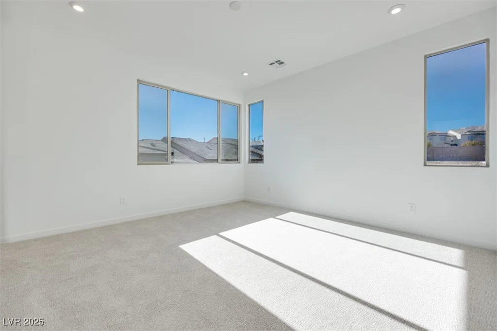 11935 Angle Cliff, Las Vegas, NV 89138