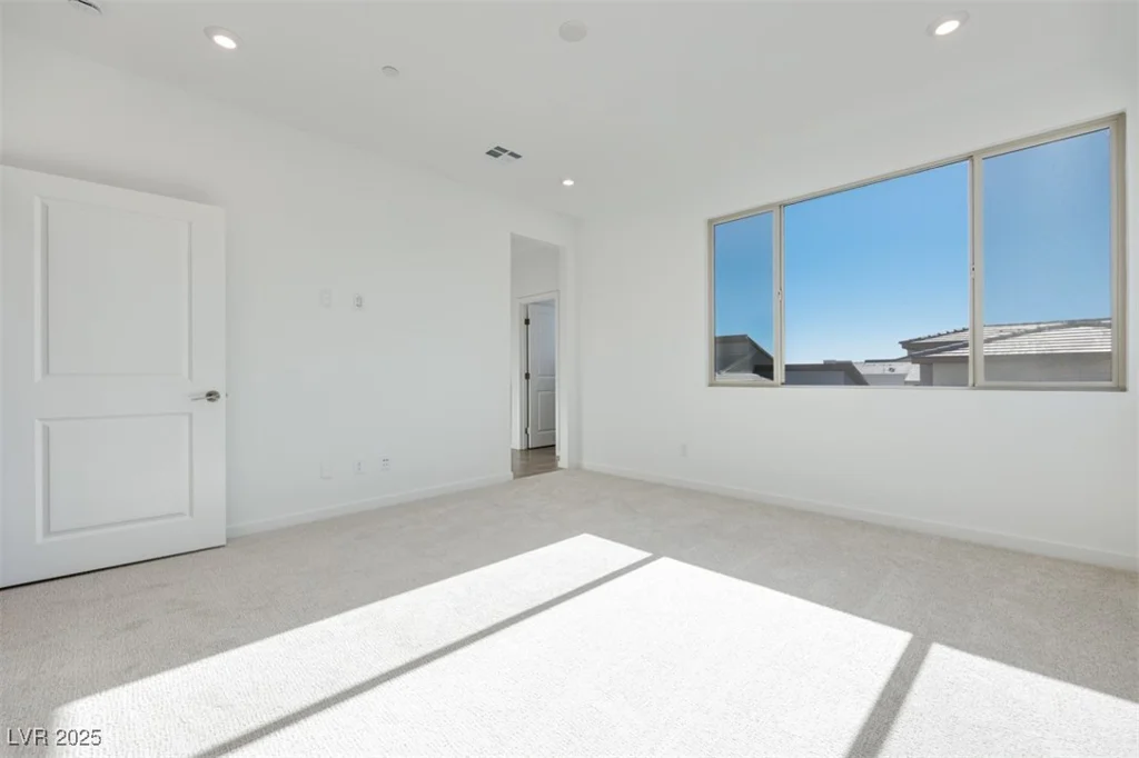 11935 Angle Cliff, Las Vegas, NV 89138