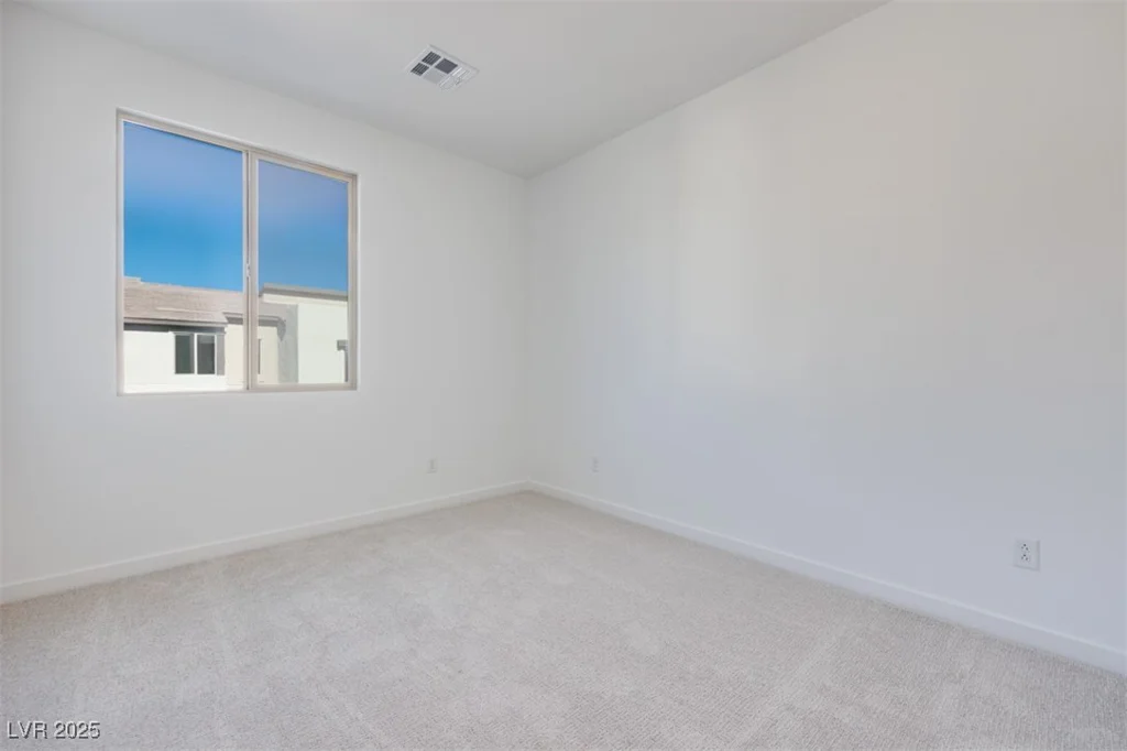 11935 Angle Cliff, Las Vegas, NV 89138