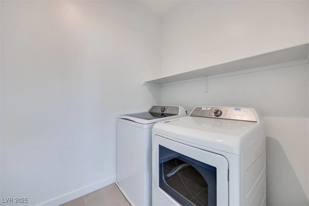 11935 Angle Cliff, Las Vegas, NV 89138