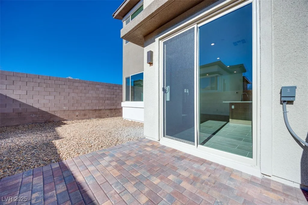 11935 Angle Cliff, Las Vegas, NV 89138