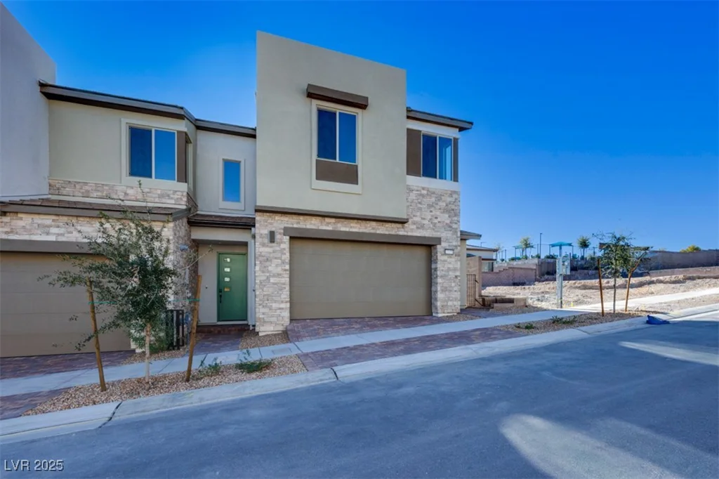 11935 Angle Cliff, Las Vegas, NV 89138